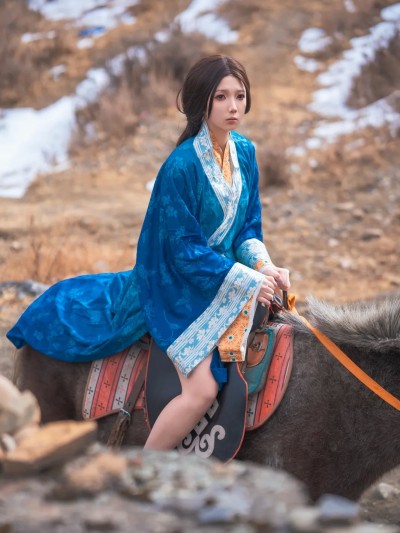 小和甜酒 – Horseback Riding Princess