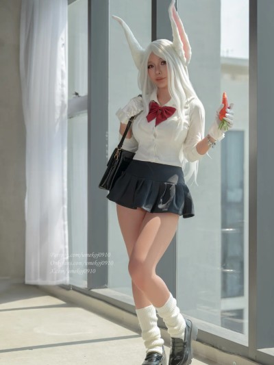 Umeko J cosplay Rumi Usagiyama – My Hero Academia