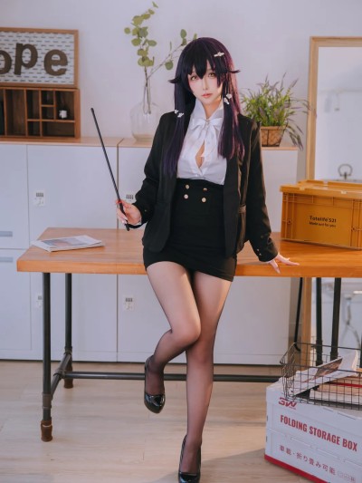 日奈娇 cosplay Azuma – Azur Lane