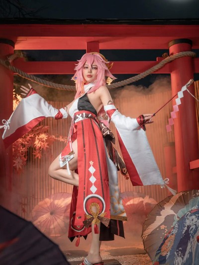 九言 cosplay Yae Miko – Genshin Impact